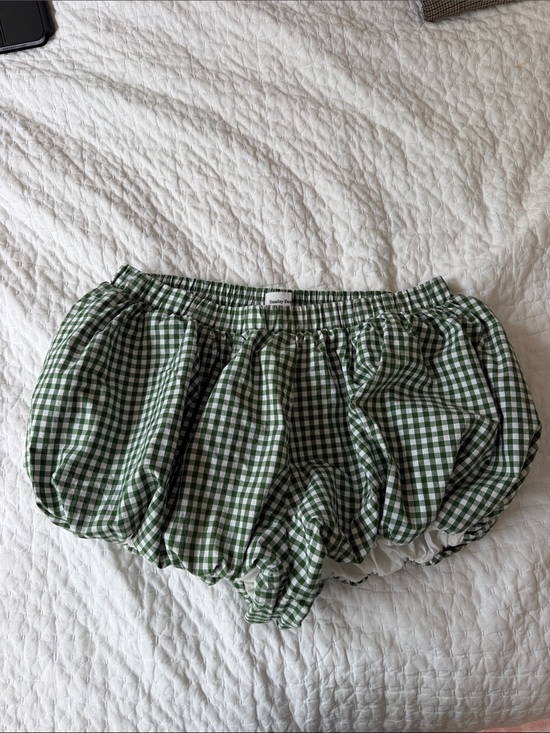 Aritzia Pants - Aritzia Green and White Gingham Drawstring Shorts